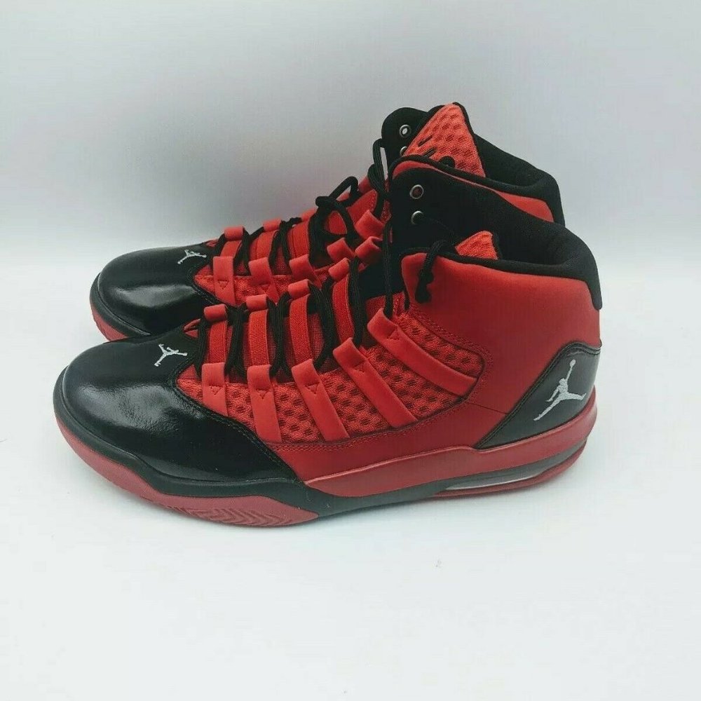 Nike Air Jordan Max Aura Basketball Shoes Sz 11